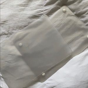 macbook air clear case